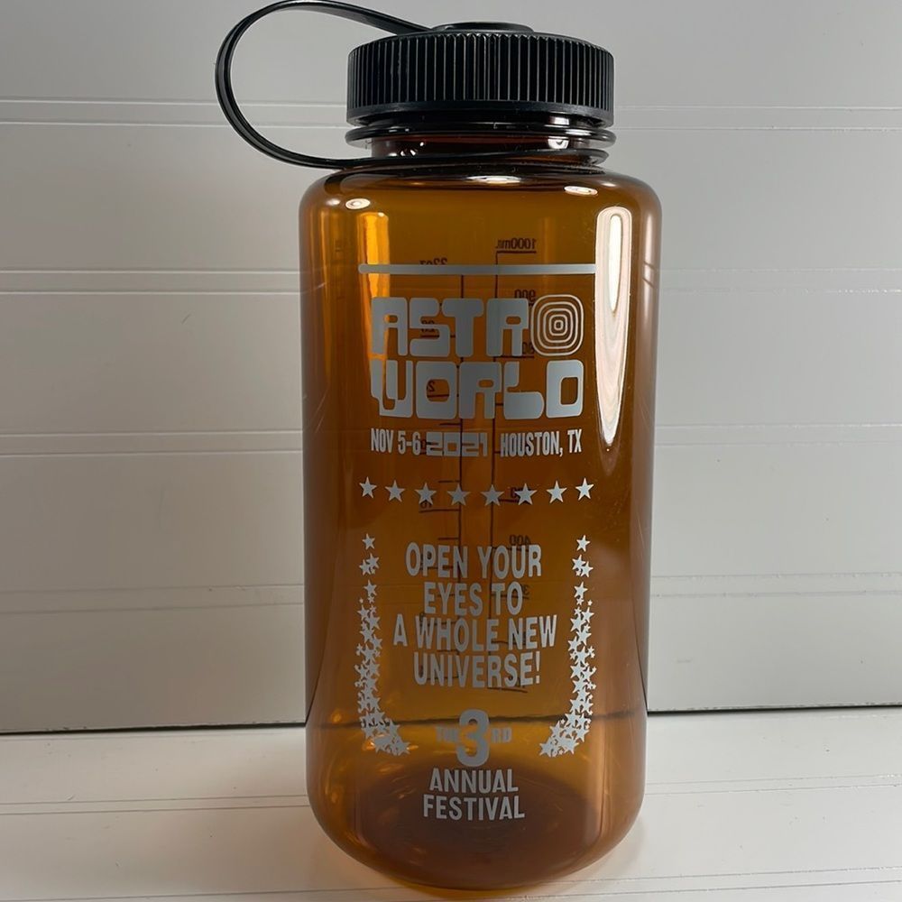 New travis Scott Astro World Tour 2021 3RD Annual Festival 32OZ Water Bottle